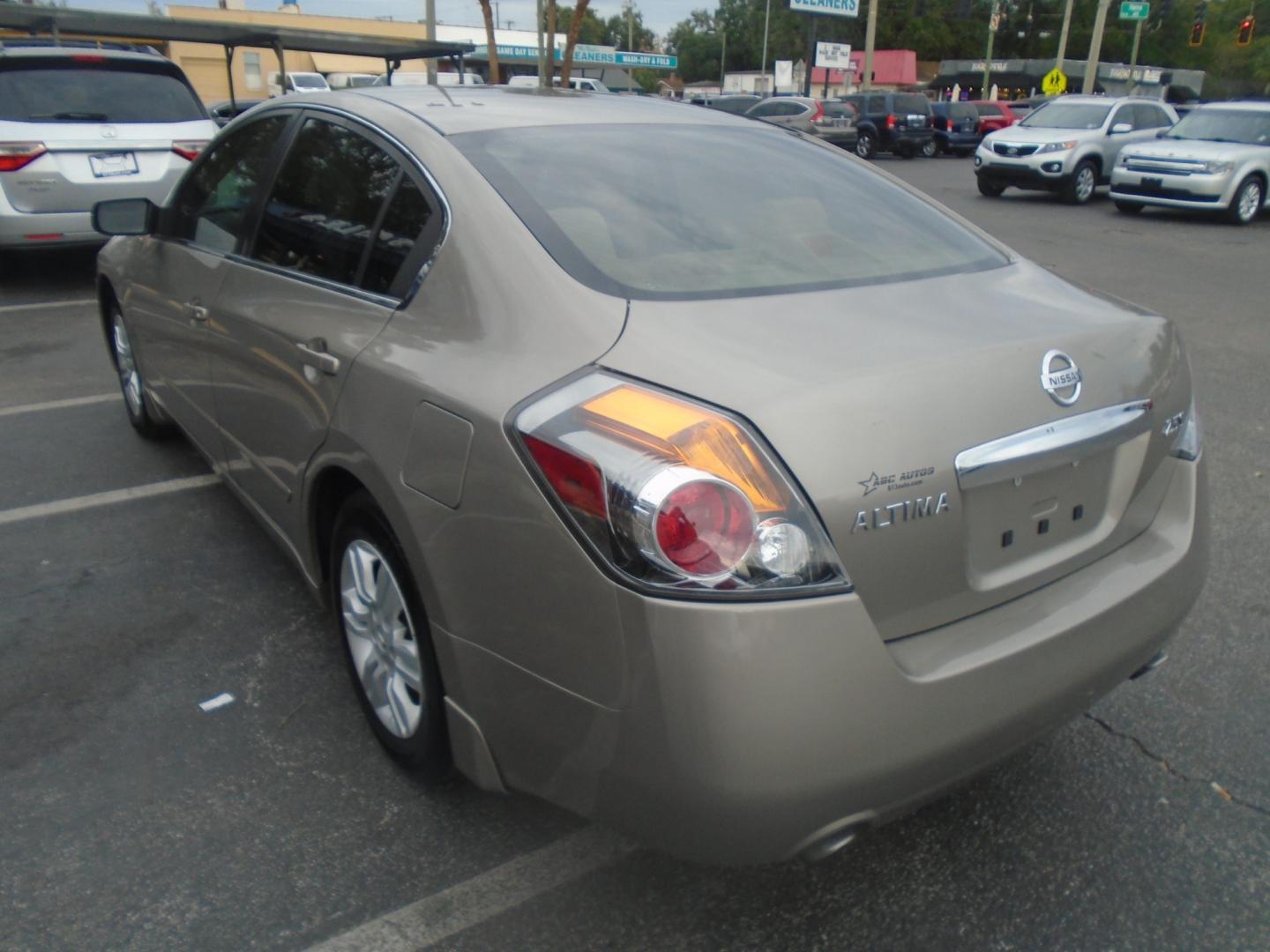 2012 Nissan Altima 2.5 S (1N4AL2AP5CN) with an 2.5L L4 DOHC 16V engine, located at 6112 N Florida Avenue, Tampa, FL, 33604, (888) 521-5131, 27.954929, -82.459534 - Photo#4